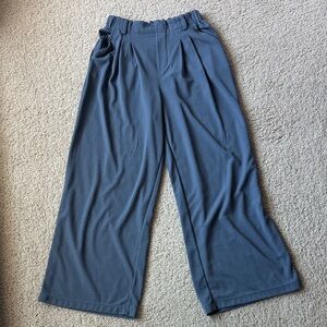 HALARA Flex High Rise Pocket Wide Leg Waffle Work Pant in Grisaille Blue Size XS